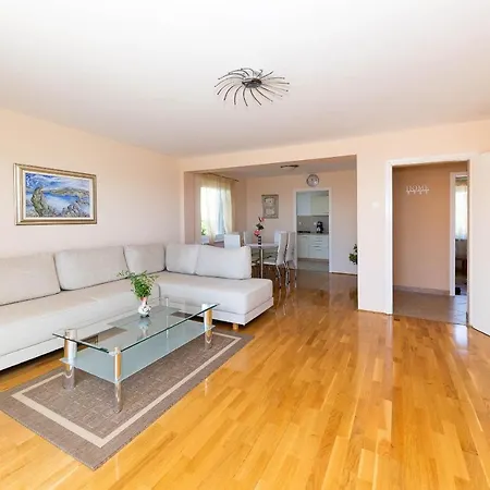 Apartments Nada Selce Exterior photo
