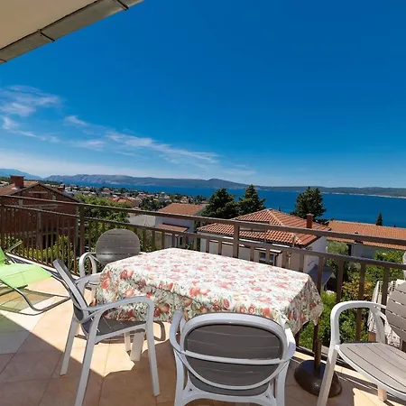 Apartments Nada Selce Exterior photo