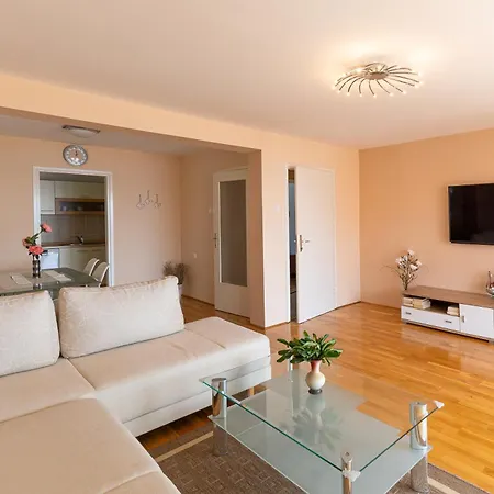 Apartments Nada Selce Exterior photo