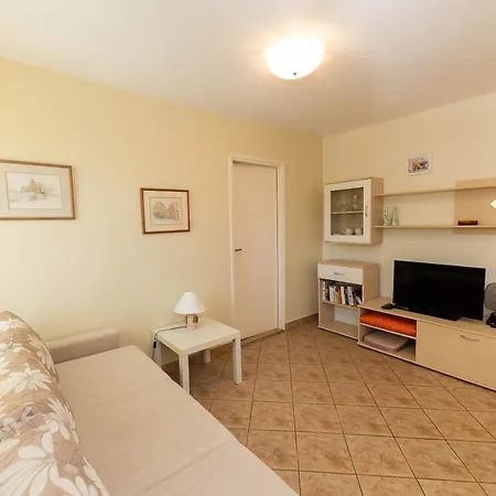 Apartments Nada Selce Room photo