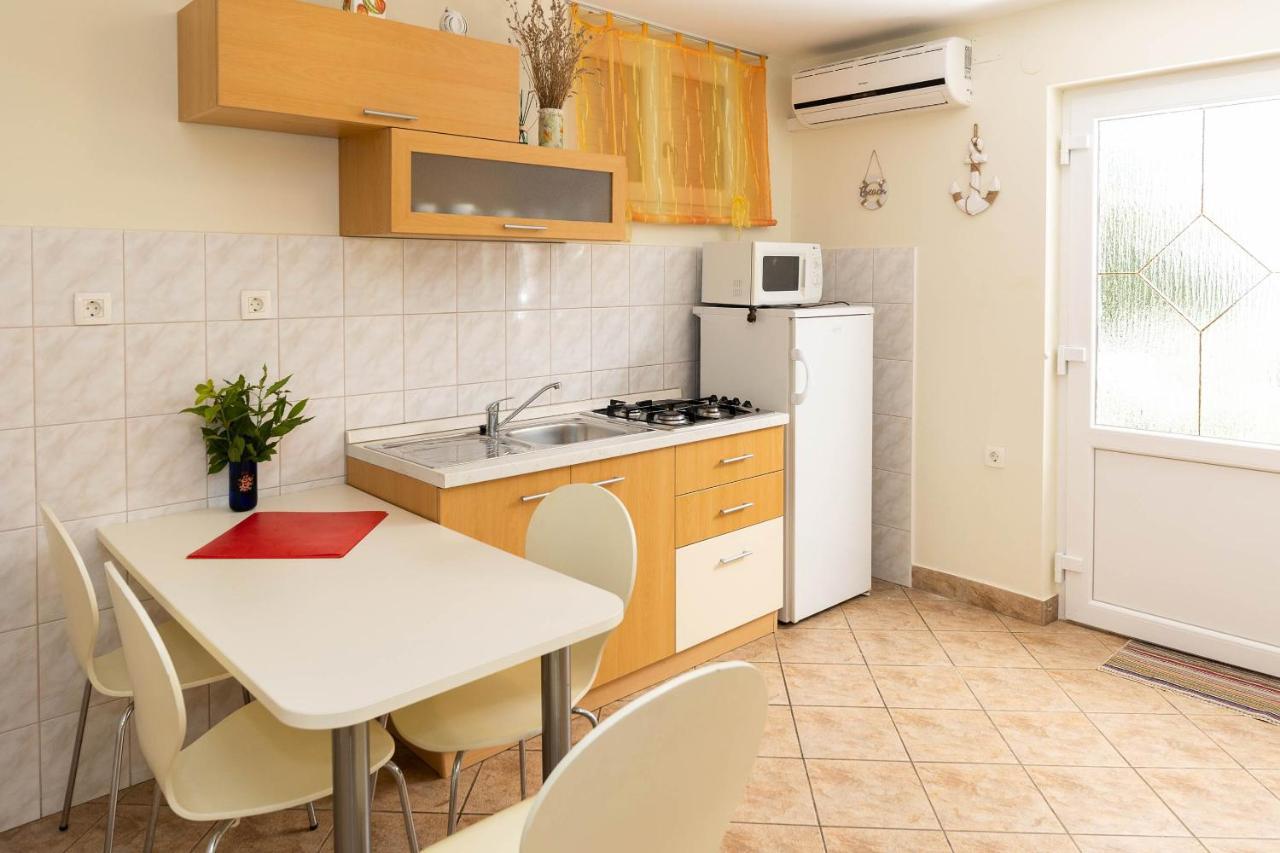 Nada Apartment *